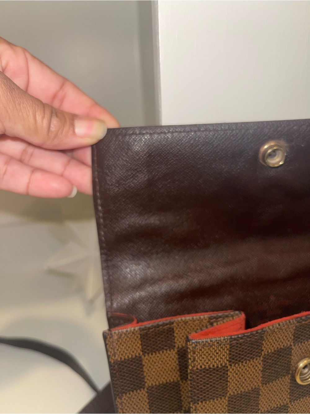 Authentic Vintage Louis Vuitton Damier Ebene Brown Crossbody Gold Hardware Snap - Picture 7 of 16